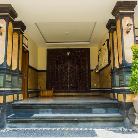 Hotel Cakra House Denpasar Exterior foto