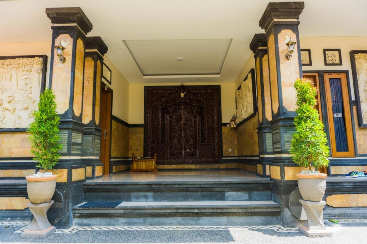 Hotel Cakra House Denpasar Exterior foto