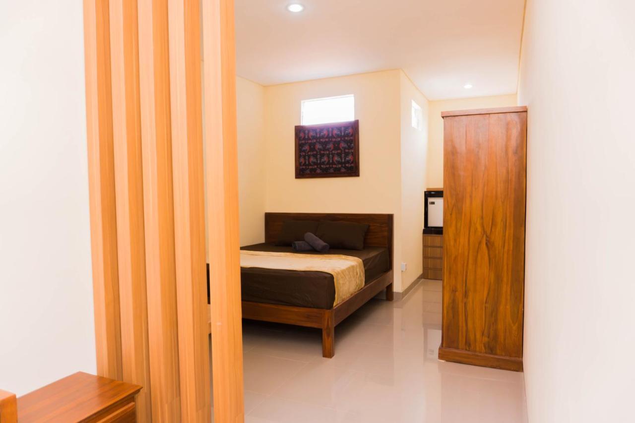 Hotel Cakra House Denpasar Exterior foto
