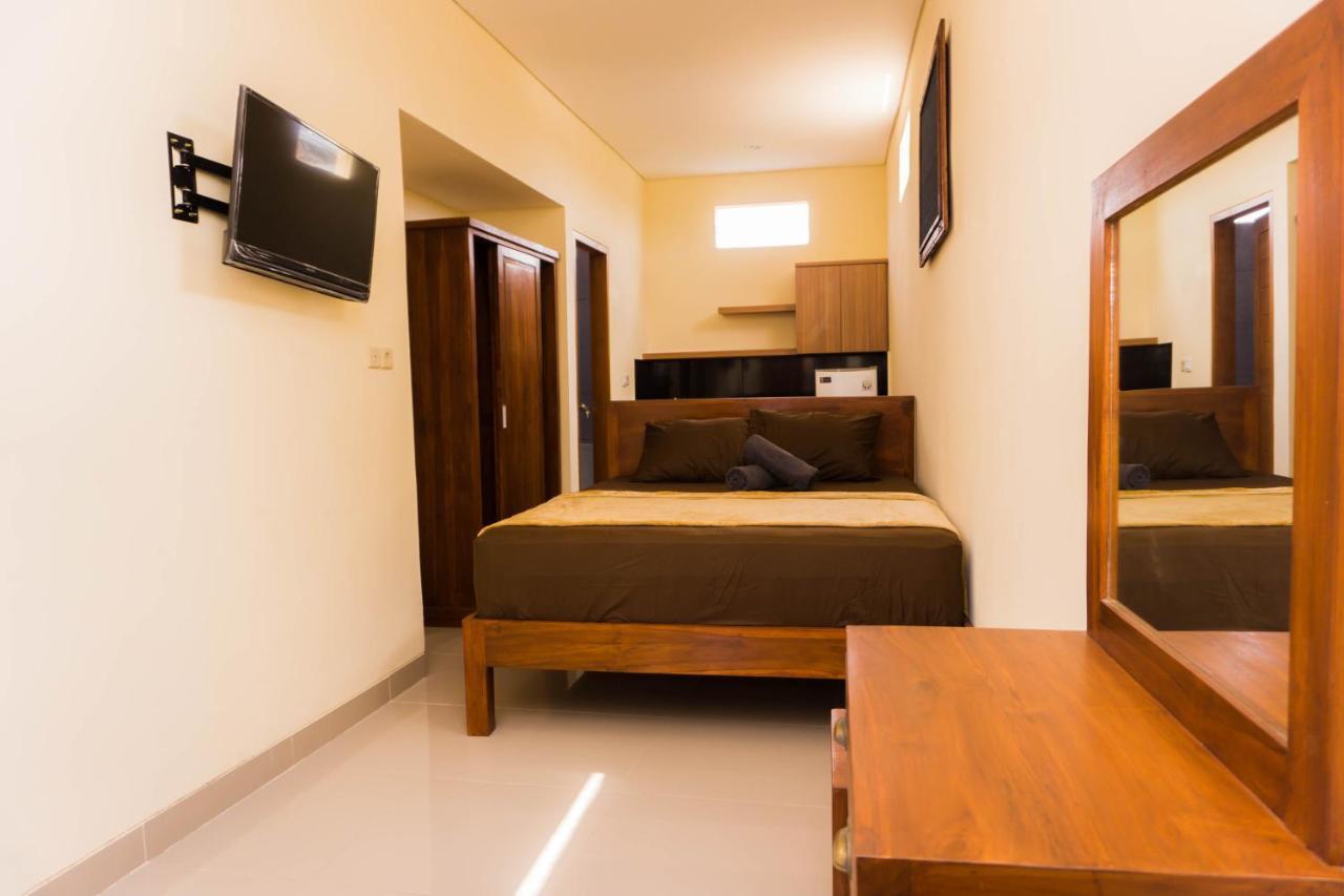 Hotel Cakra House Denpasar Exterior foto